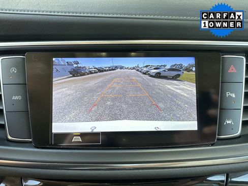 Used 2023 Buick Enclave Essence image 28