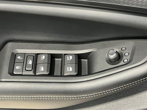 New 2025 Jeep Grand Cherokee L Altitude image 28