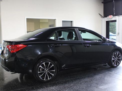 Used 2019 Toyota Corolla SE FWD image 4