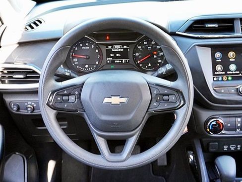 Used 2022 Chevrolet TrailBlazer LS image 19