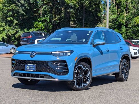 Certified 2025 Volkswagen Tiguan SEL R-Line AWD/4WD image 1