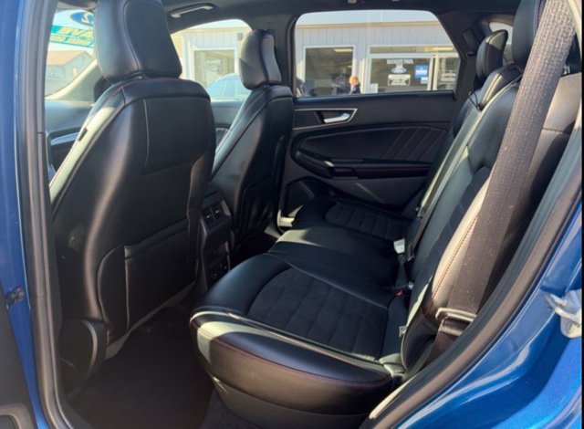 Used 2022 Ford Edge ST-Line AWD/4WD image 12