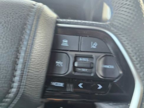 Used 2025 Toyota Sequoia Platinum AWD/4WD image 35