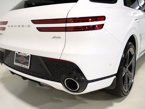 Used 2023 Genesis GV70 2.5T w/ Sport Prestige Package AWD/4WD image 11
