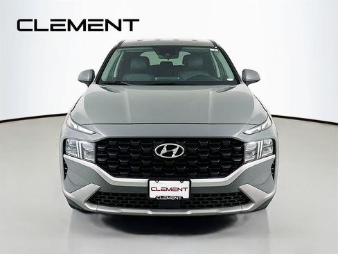 Used 2023 Hyundai Santa Fe SE AWD/4WD image 3