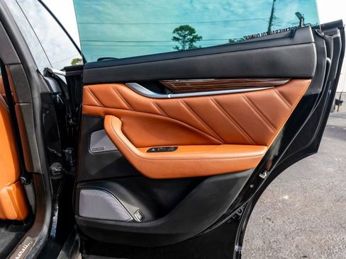 Used 2019 Maserati Levante S GranLusso image 52