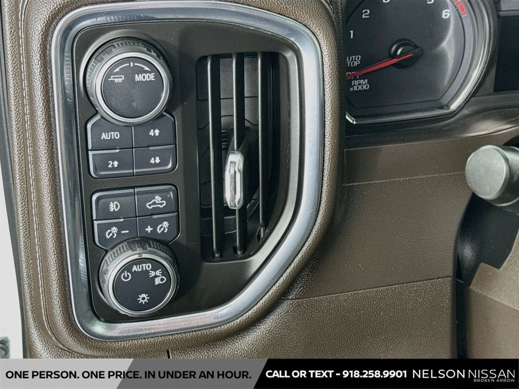 Used 2021 Chevrolet Silverado 1500 RST AWD/4WD image 10