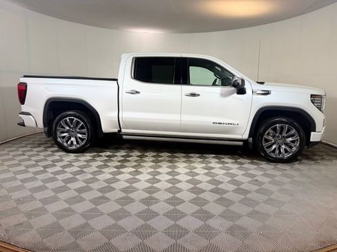 Used 2023 GMC Sierra 1500 Denali AWD/4WD image 8