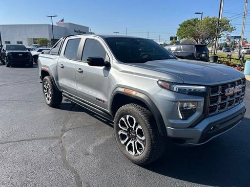 Used 2025 GMC Canyon AT4 w/ Nightfall Edition AWD/4WD image 4
