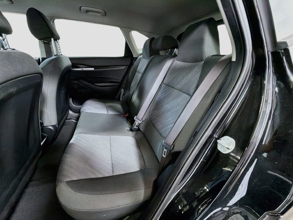 Used 2025 Kia Seltos LX AWD/4WD image 23
