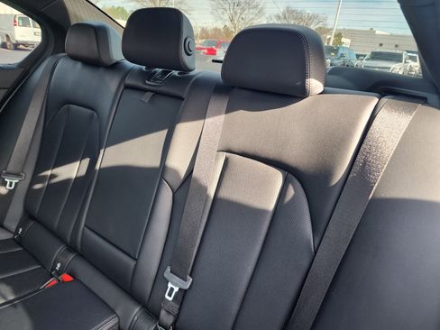 Used 2023 BMW 330i Sedan image 12