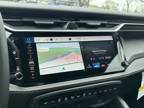 New 2026 Jeep Cherokee Overland image 14