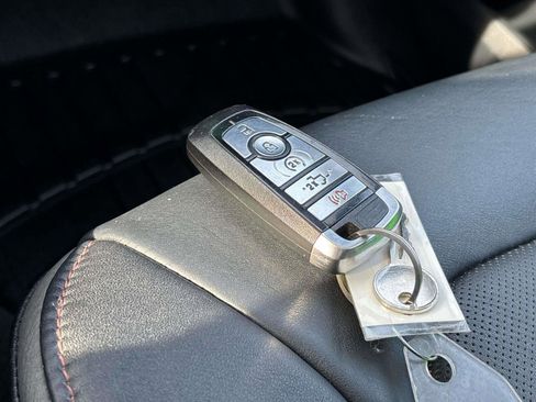 Used 2019 Ford F150 Platinum w/ Equipment Group 701A Luxury image 33