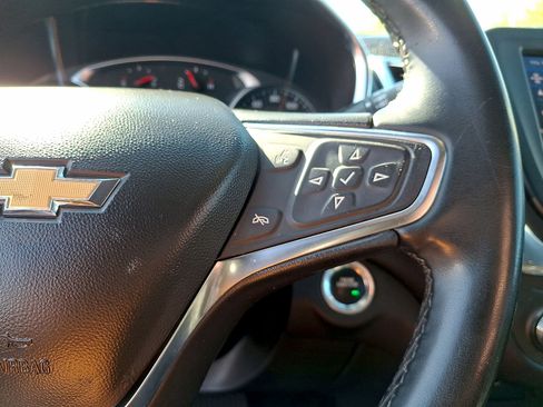 Used 2024 Chevrolet Equinox LT AWD/4WD image 18