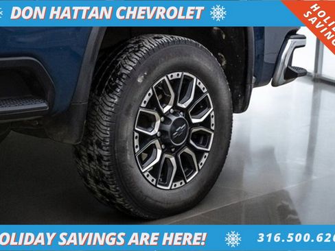 Used 2024 Chevrolet Silverado 2500 LTZ w/ LTZ Convenience Package image 43