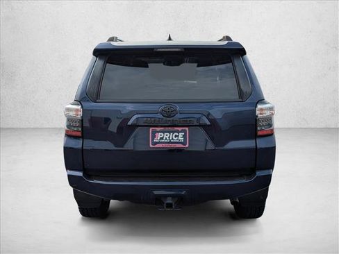 Used 2021 Toyota 4Runner SR5 AWD/4WD image 6