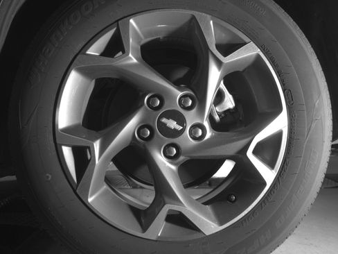 Used 2025 Chevrolet Trax LT FWD image 14