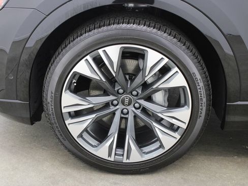 New 2026 Audi Q8 Premium Plus AWD/4WD image 30