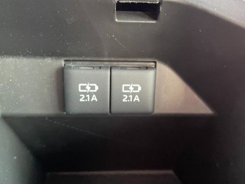 Used 2019 Toyota Camry XSE image 42