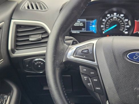 Used 2016 Ford Edge SEL w/ Equipment Group 201A AWD/4WD image 29