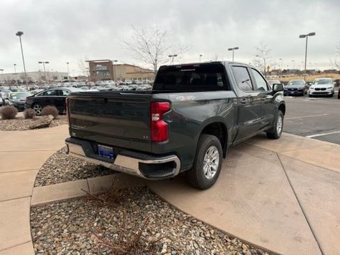 Used 2025 Chevrolet Silverado 1500 LT AWD/4WD image 9