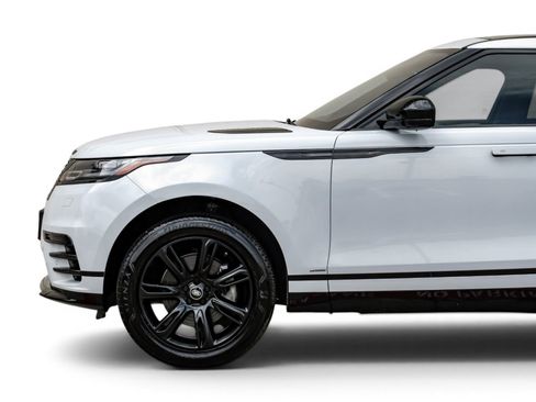 Used 2020 Land Rover Range Rover Velar R-Dynamic S AWD/4WD image 12