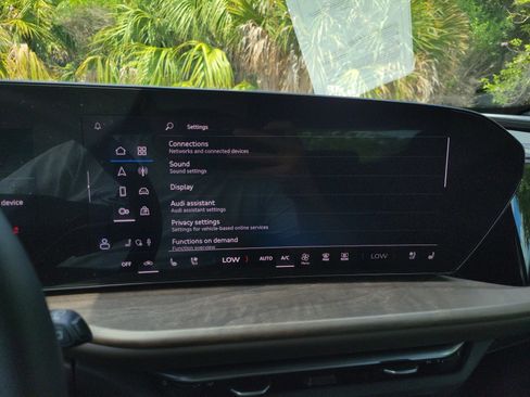 Certified 2025 Audi Q5 Premium Plus w/ Premium Plus AWD/4WD image 22