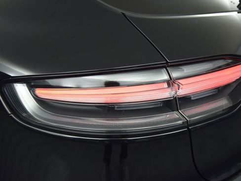 Certified 2024 Porsche Macan GTS image 12