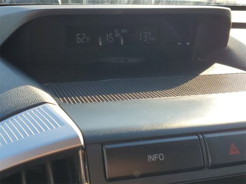 Used 2020 Subaru Ascent Premium w/ Convenience Package image 15