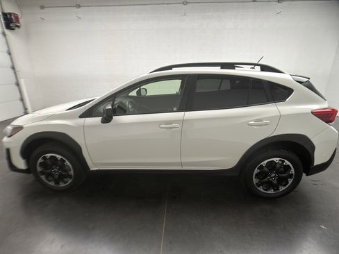 Used 2023 Subaru Crosstrek 2.0i image 5