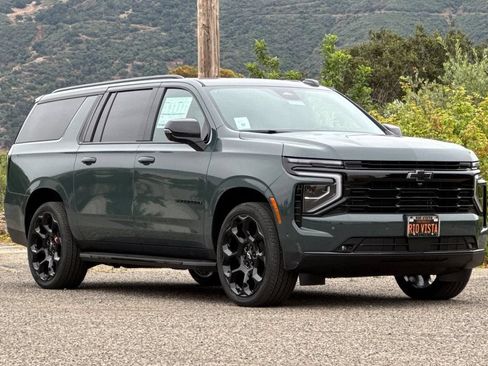 New 2026 Chevrolet Suburban RST AWD/4WD image 2