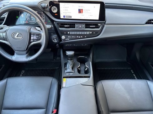 Certified 2025 Lexus ES 300h w/ Premium Package FWD image 15