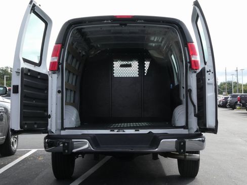 Used 2024 Chevrolet Express 2500 w/ Driver Convenience Package image 26