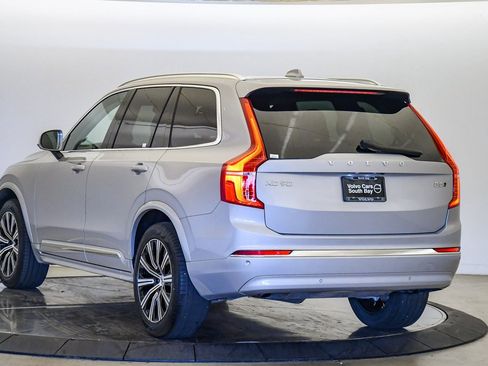 Certified 2025 Volvo XC90 B5 Core image 2