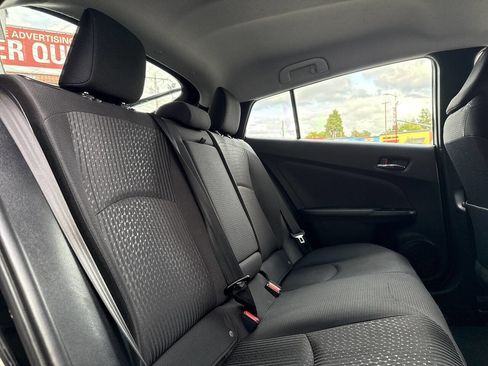 Used 2018 Toyota Prius Two w/ Prius Two Safety Plus Package FWD image 21