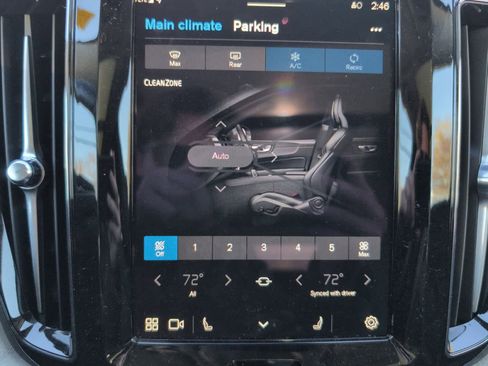 Used 2025 Volvo XC60 B5 Plus image 24