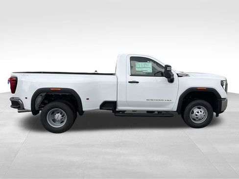 New 2026 GMC Sierra 3500 Pro AWD/4WD image 8