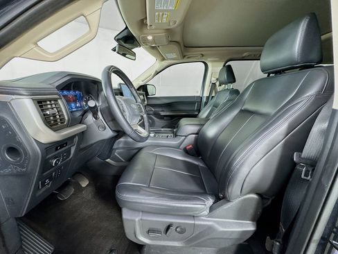 Used 2023 Ford Expedition Max XLT image 23