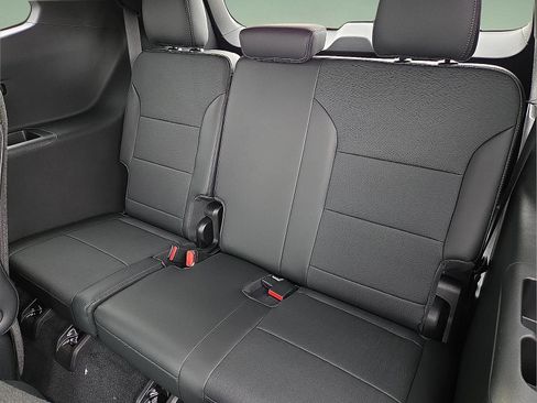 New 2026 Buick Enclave Preferred AWD/4WD image 10