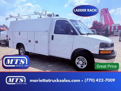 Used 2020 Chevrolet Express 3500 w/ Power Convenience Package RWD image 1