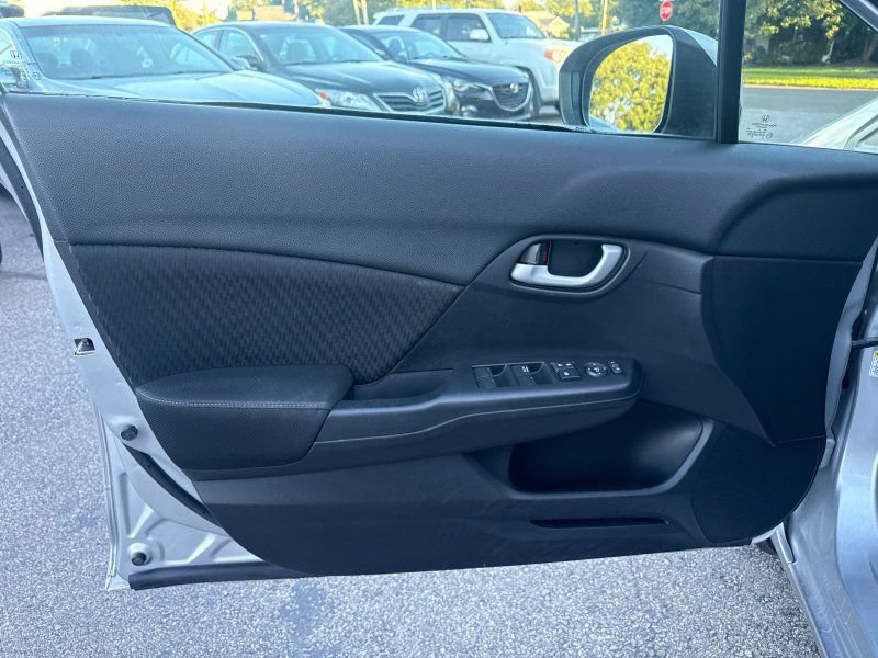 Used 2015 Honda Civic LX image 9