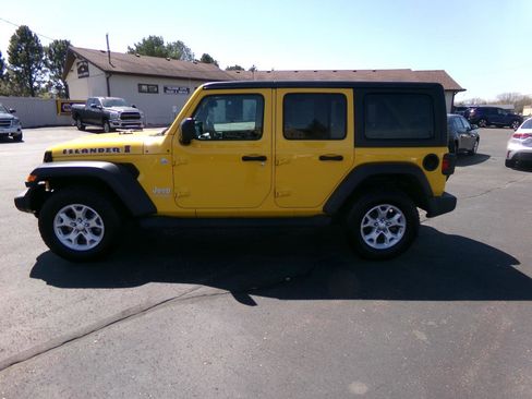 Used 2021 Jeep Wrangler Unlimited Sport AWD/4WD image 7