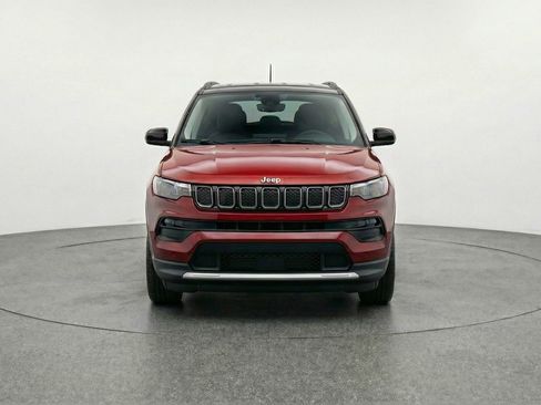 Used 2025 Jeep Compass Limited image 2
