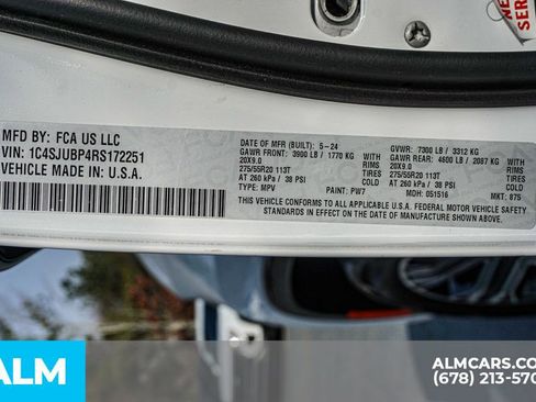 Used 2024 Jeep Wagoneer Series II w/ Flexible Seating Group image 66