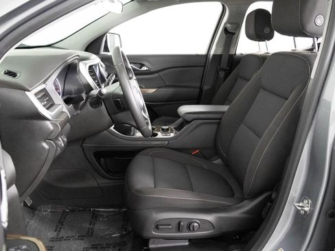 Certified 2023 GMC Acadia SLE w/ Driver Convenience Package image 19