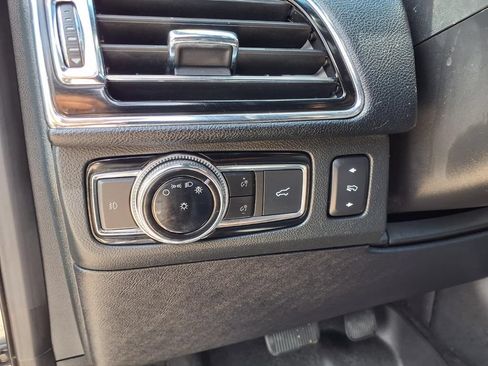 Used 2020 Lincoln Navigator Reserve AWD/4WD image 23