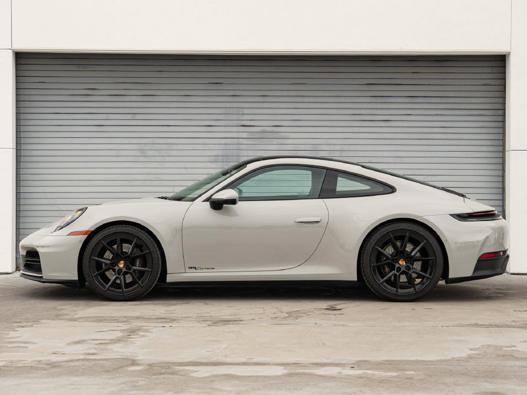 Certified 2025 Porsche 911 Carrera S RWD image 2