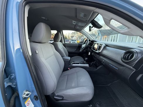 Used 2019 Toyota Tacoma SR5 image 17