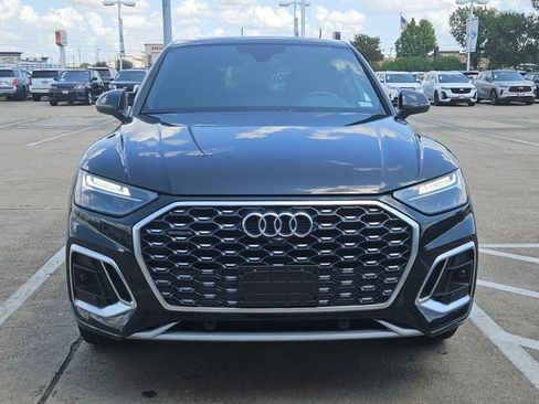 Used 2023 Audi Q5 2.0T Premium Plus w/ Premium Plus Package AWD/4WD image 2