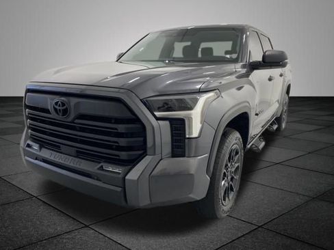 Used 2023 Toyota Tundra SR5 w/ SR5 Convenience Package image 3